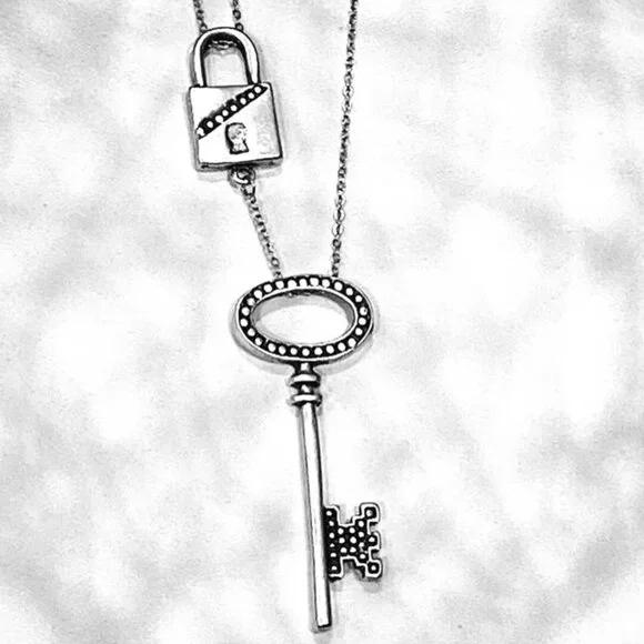 NECKLACE - Picture 3 of 4